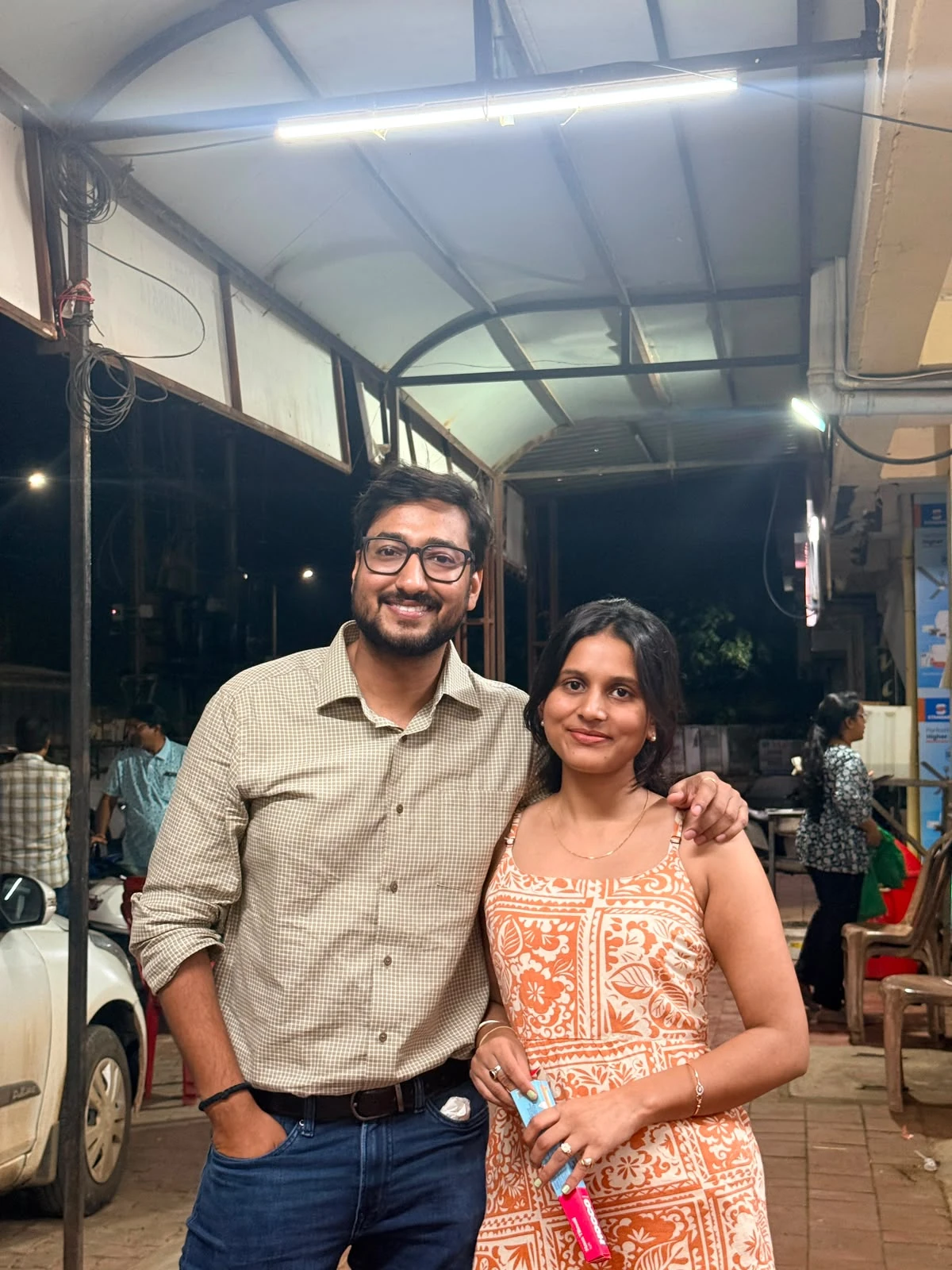 Gaurav and Vedatri — photograph 1